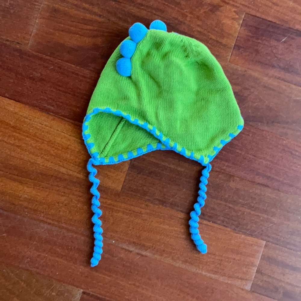 Adorable kids 🦕 winter hat